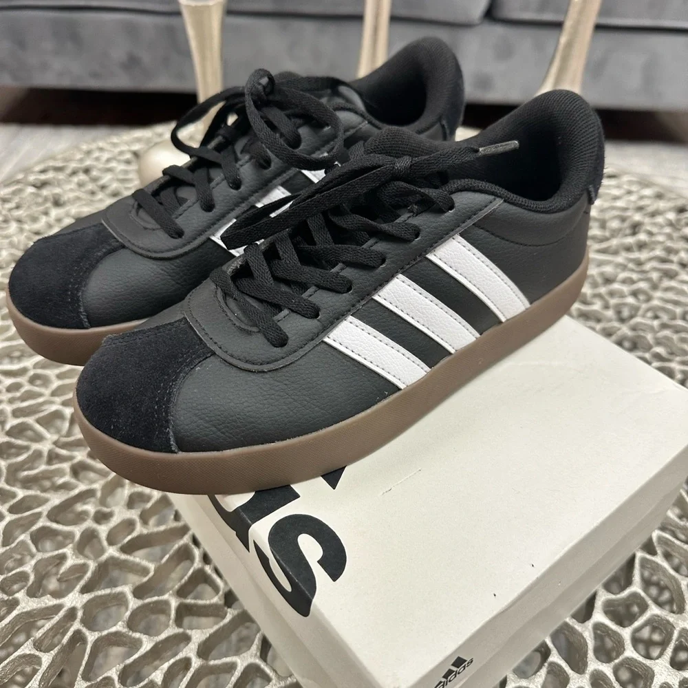 Adidas Men's Black and White Sneakers with Brown Sole - Picture 8 of 8